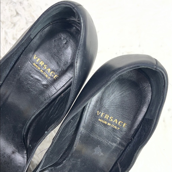 🌹VERSACE MEDUSA HEELS - Picture 10 of 13